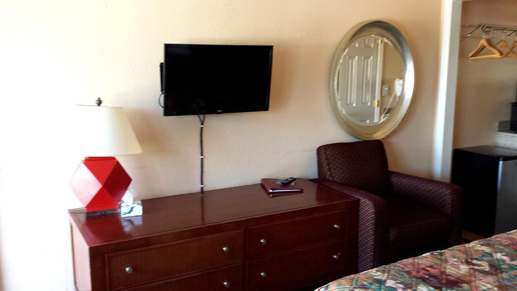 Executive Inn & Suites Lakeview Szoba fotó