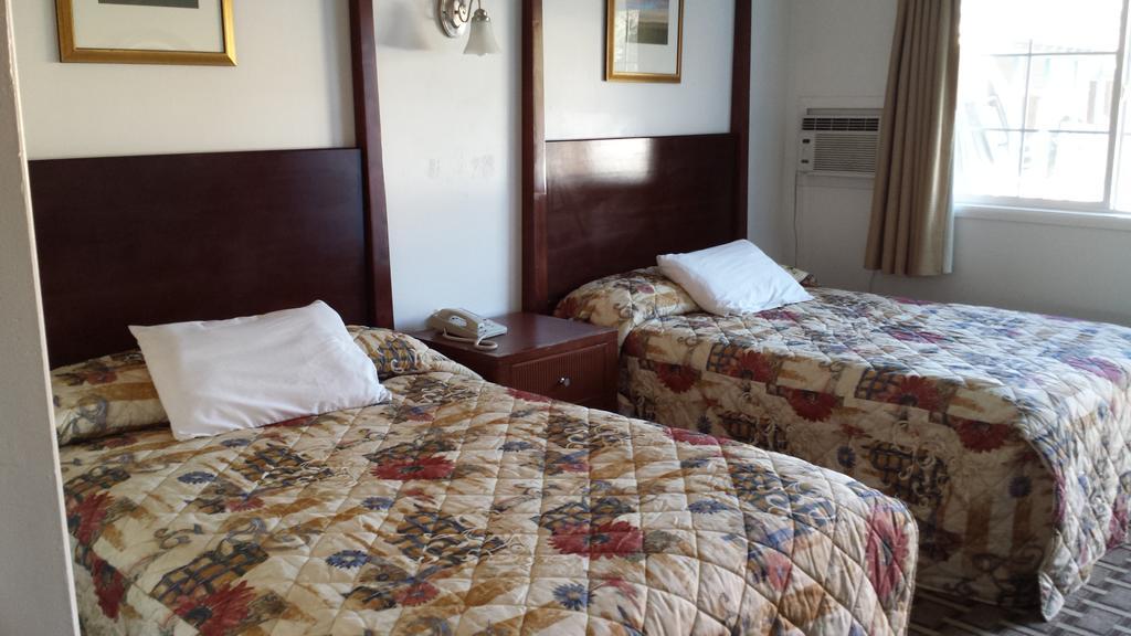 Executive Inn & Suites Lakeview Szoba fotó