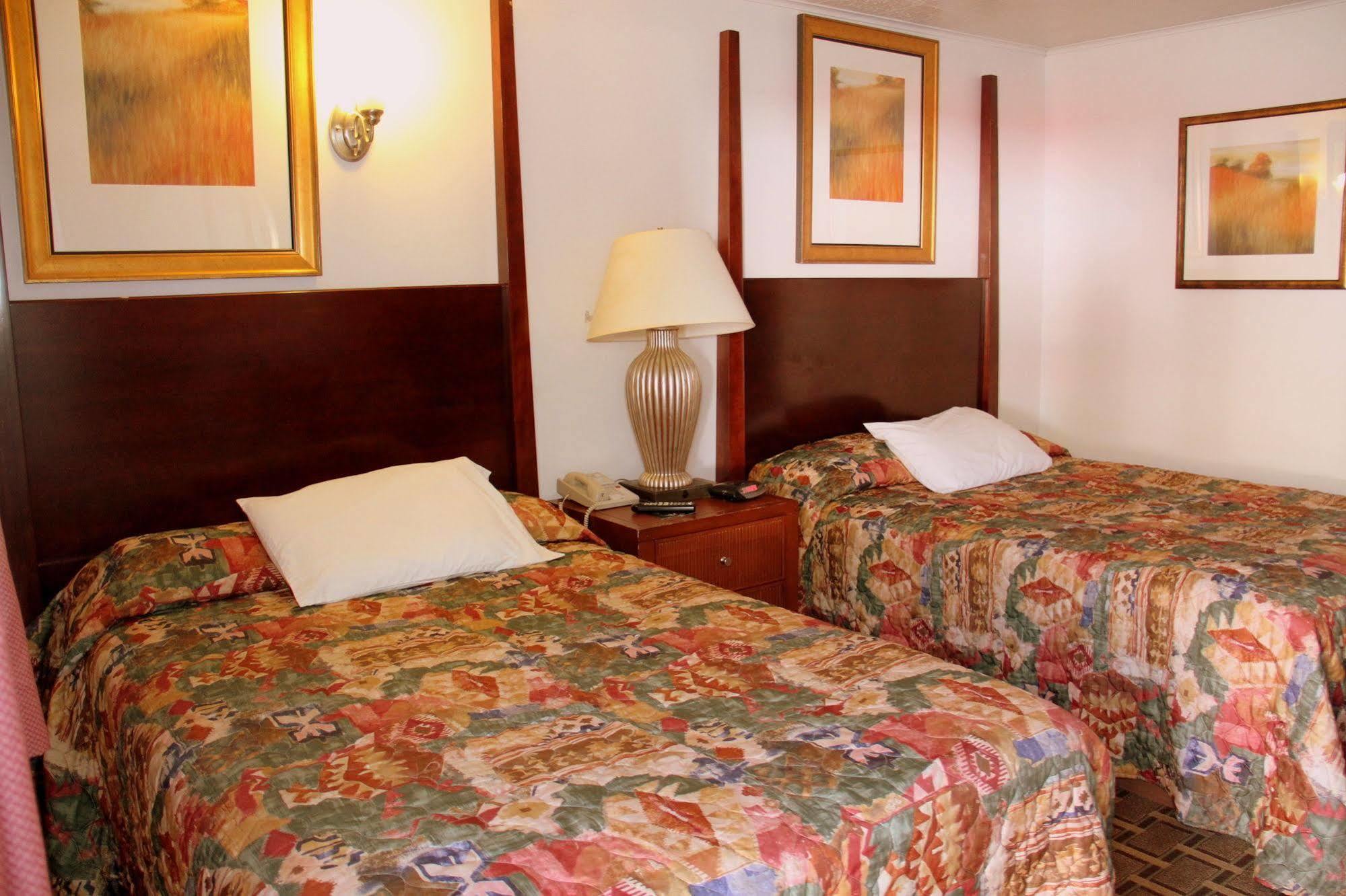 Executive Inn & Suites Lakeview Kültér fotó