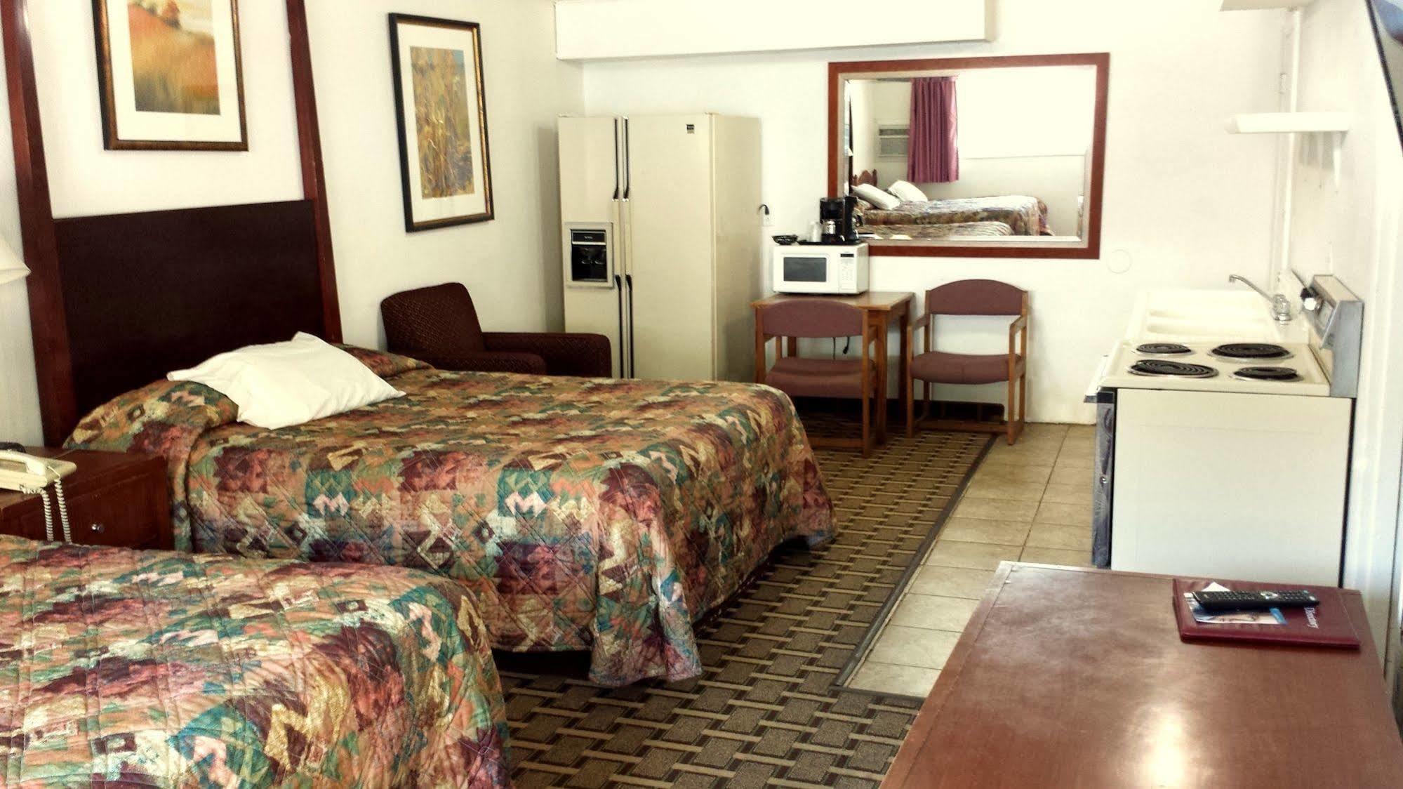 Executive Inn & Suites Lakeview Kültér fotó